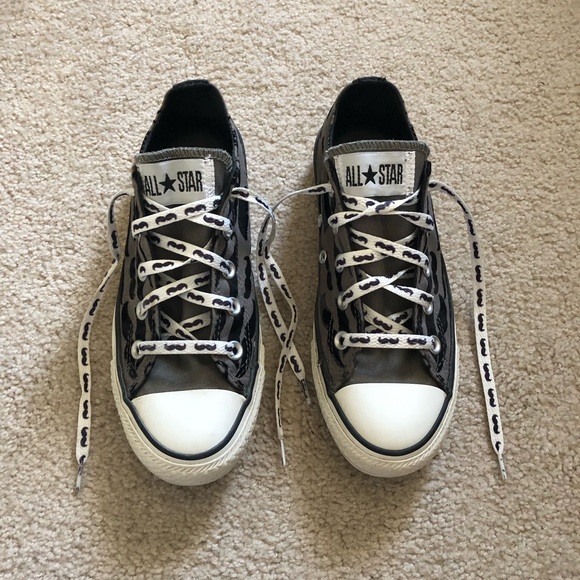 moustache converse